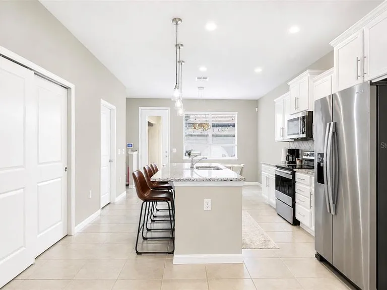 2665 Mead Ave — Photo 5