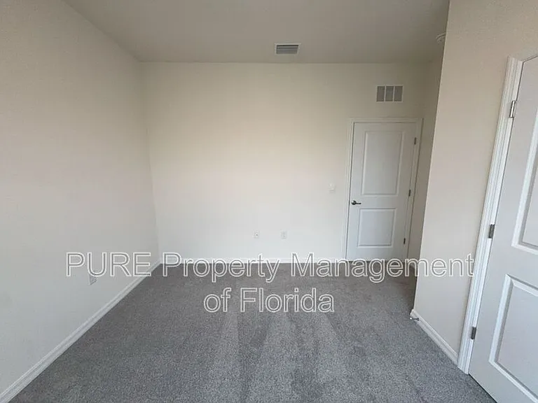 4122 NW 48th Terrace Rd — Photo 47