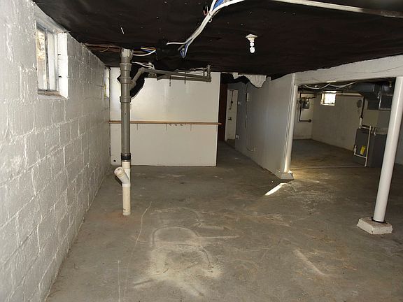 5th image of 6746 Cambridge Ave