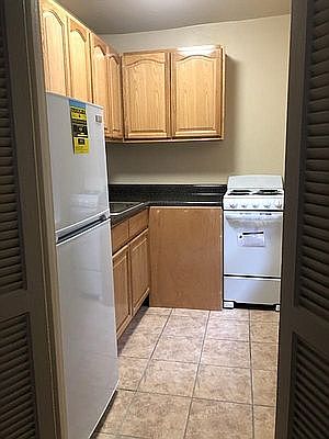 4th image of 55 Overlook Ter APT 7B