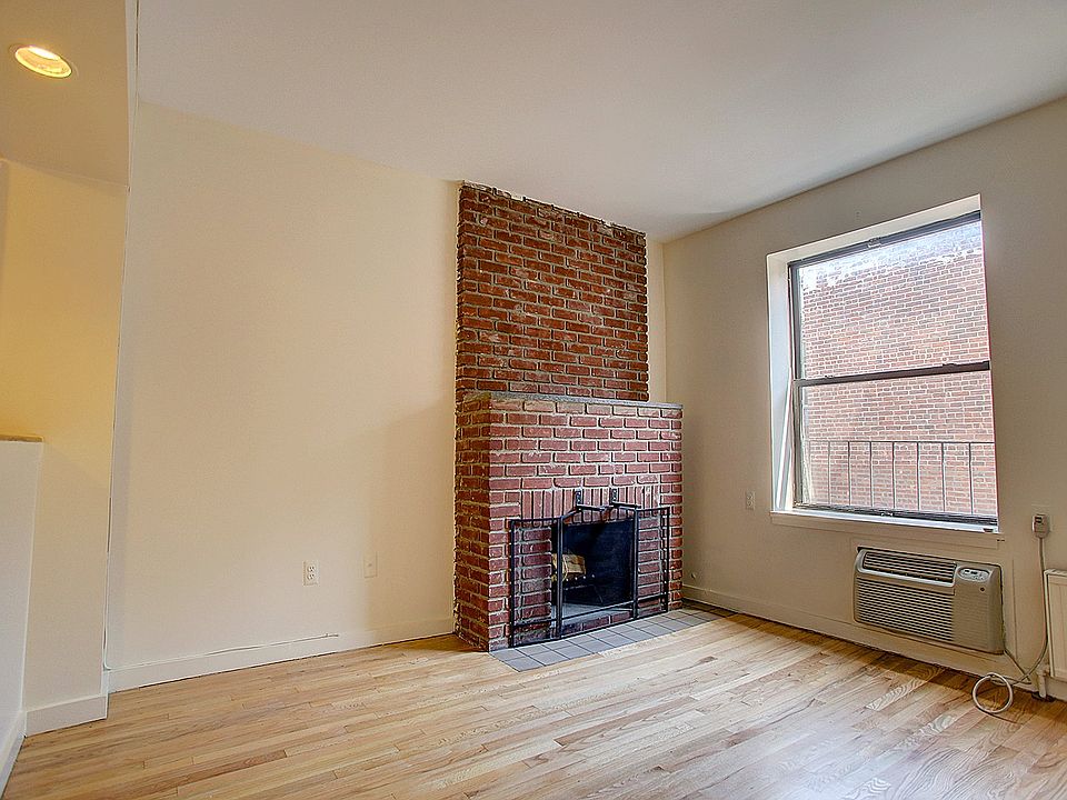1st image of 423 Amsterdam Ave APT 5C
