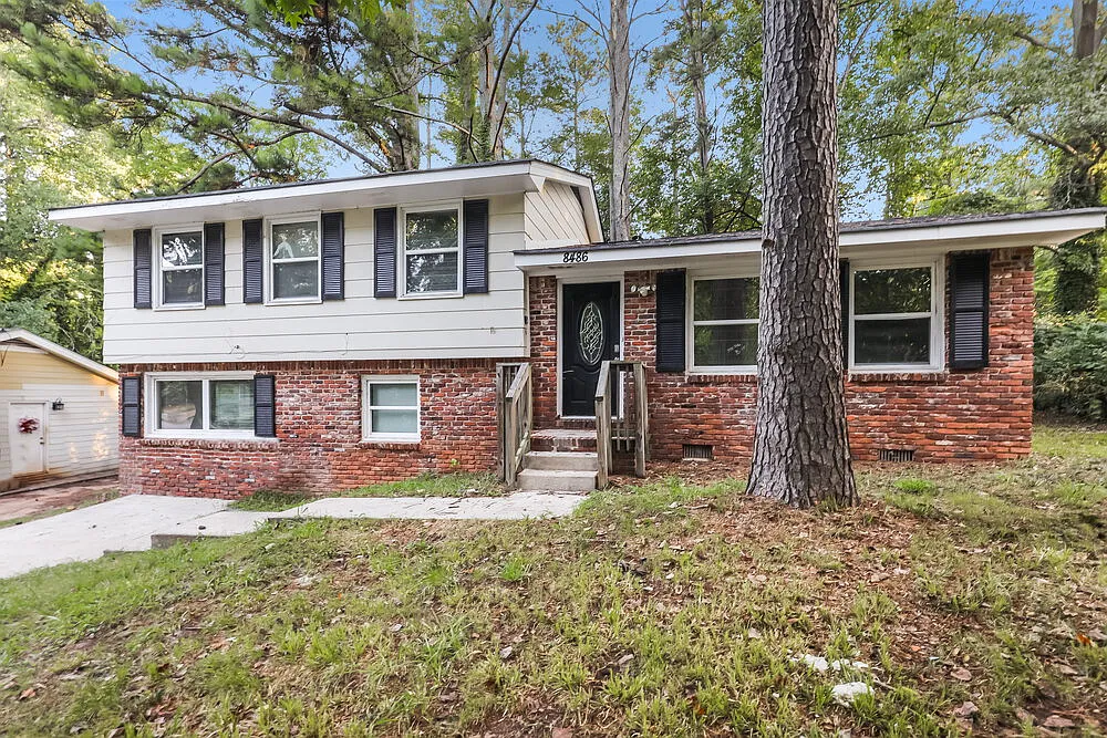 4 bed, 2.0 bath, 1851 sqft, $1,745 — Photo 1