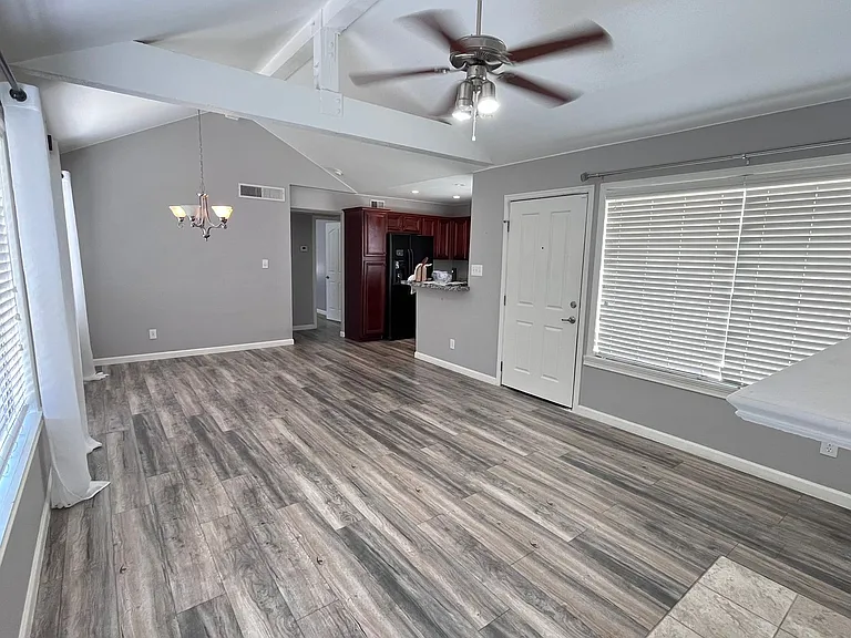 10115 E Mountain View Rd #2093 — Photo 6