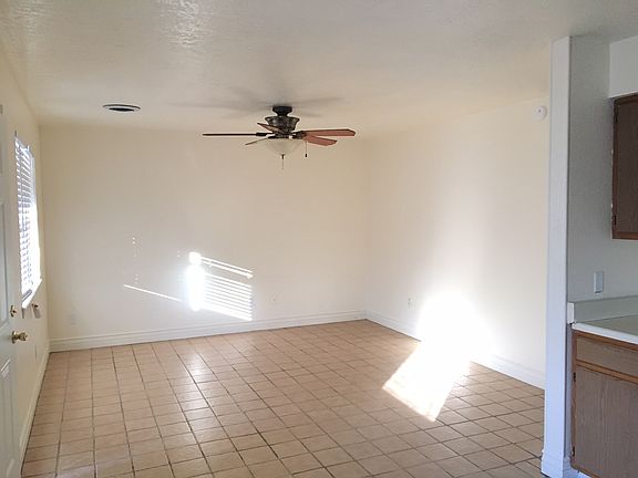 5th image of 213 Dogwood Pl