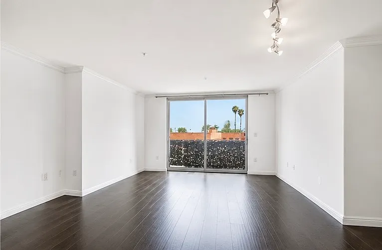 3740 Santa Rosalia Dr — Photo 4