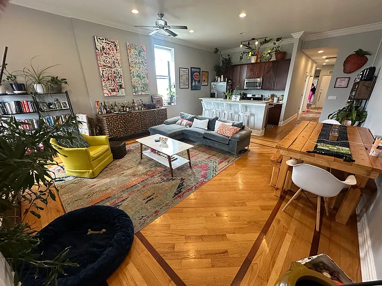 1135 W Chicago Ave #2W — Photo 8