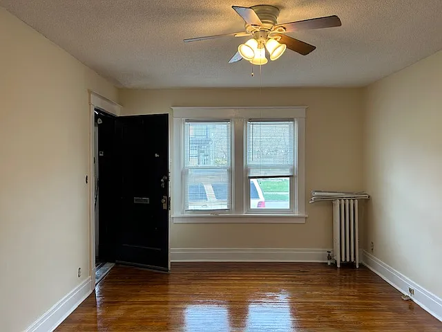 302 Roesch Ave #3 — Photo 4