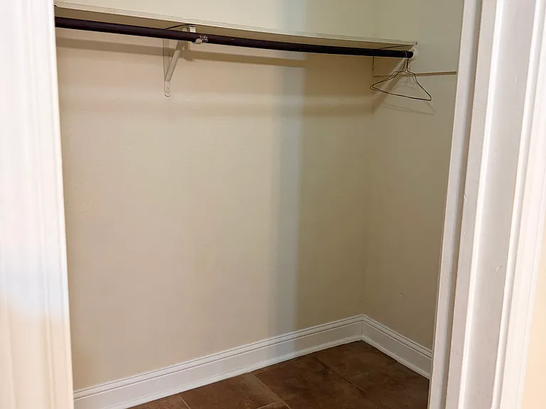 13738 Kensington Pl — Photo 16