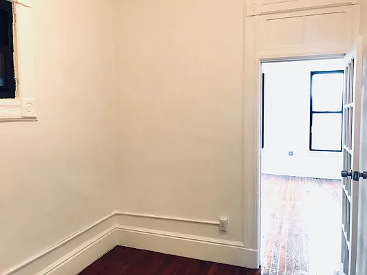 Rented by In Haus LLC | media 9