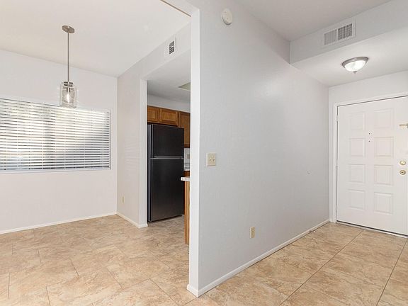 4th image of 930 N Mesa Dr Unit 1103