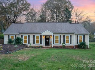7208 Walterboro Rd, Charlotte, NC 28227