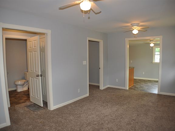 2nd image of 214 N Woodlawn St