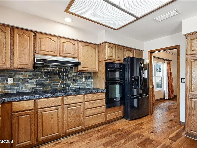 2157 E Alameda Dr — Photo 17