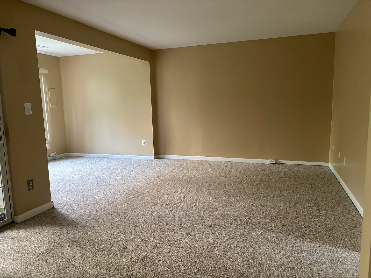 2453 Fox Stream Ln — Photo 4