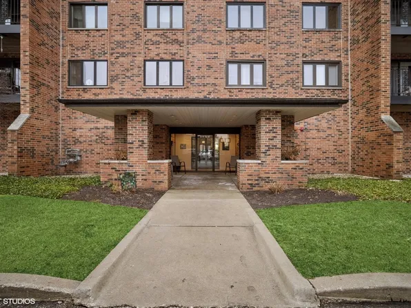 9377 Landings Ln Unit 502, Des Plaines, IL 60016