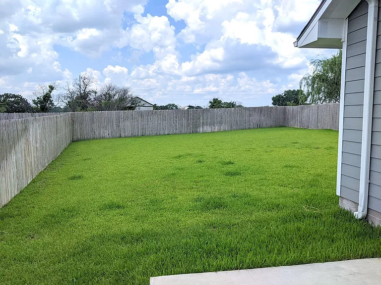 2040 Sorrento Ct — Photo 17