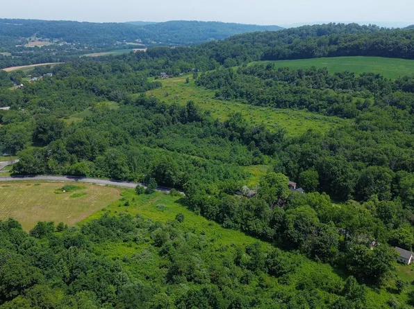 205 Stouts Valley Rd, Riegelsville, PA 18077