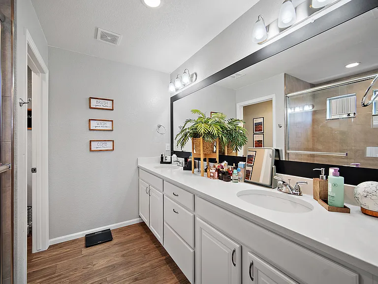7243 Sedgerock Ln — Photo 22