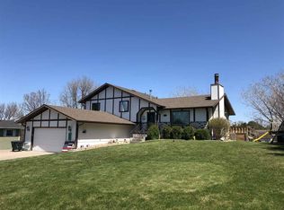 1021 Otoe Trl, North Platte, NE 69101