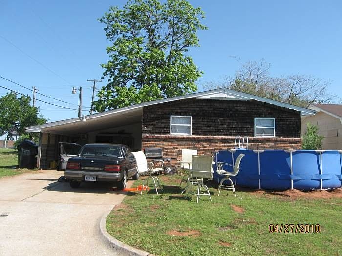 2nd image of 1501 SE 45th St