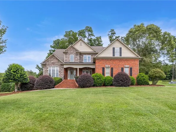 554 Medinah Dr, Winston Salem, NC 27107