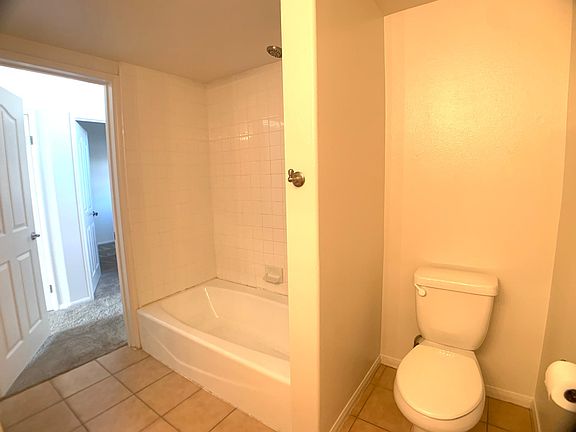 4th image of 235 Market St Unit 609