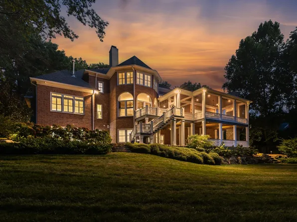 521 Grand Oaks Dr, Brentwood, TN 37027