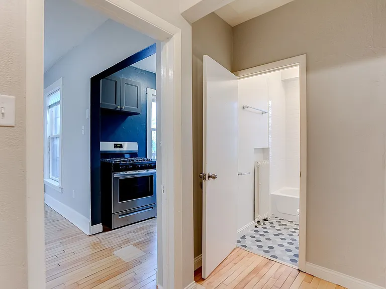424 Smith — Photo 31