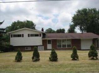 7501 Hemlock St, Crystal Lake, IL 60014