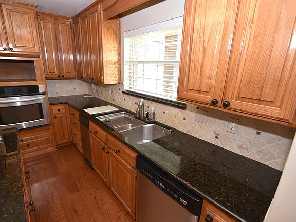 Kitchen Sink and counter