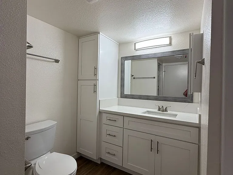28465 Felix Valdez Ave — Photo 11