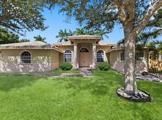 6201 SW 58th Ct, Davie, FL 33314