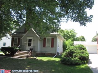 865 S 40th St, Lincoln, NE 68510
