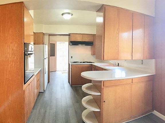 4th image of 8201 Catalpa Dr
