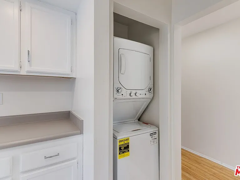 1931 Malcolm Ave #201 — Photo 10