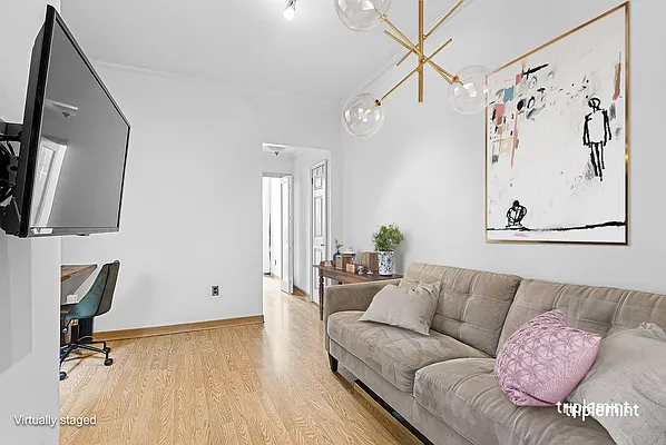 Sold by Triplemint | media 2