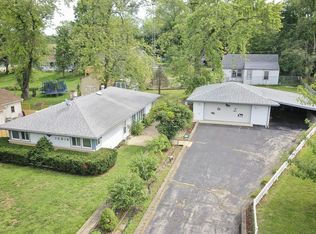 12015 257th Ave, Trevor, WI 53179