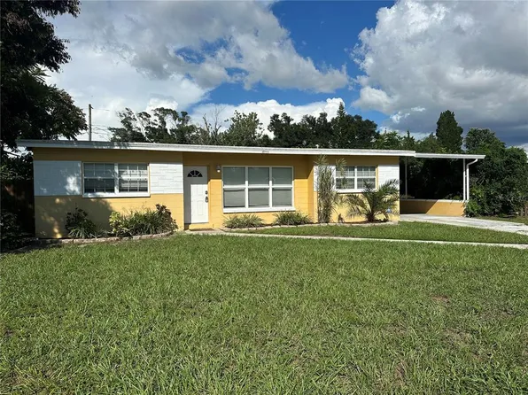 8933 Narcissus Ave, Seminole, FL 33777