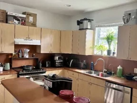 2nd image of 55 Beth Ave S