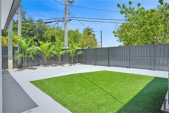 210 Beacom Blvd — Photo 8