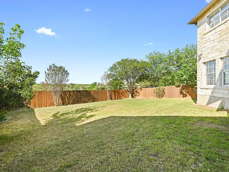 2412 Regal Park Ln — Photo 33