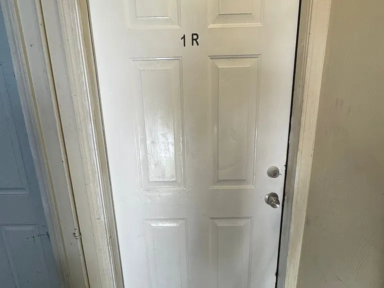 Willow St — Photo 29