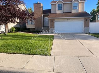 1226 W Brandonwood Dr, Murray, UT 84123