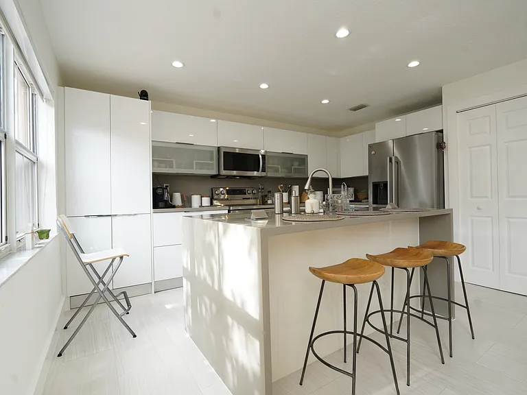 15240 SW 31st St — Photo 26
