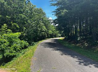 Highlands Bluff Rd, Tellico Plains, TN 37385