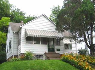 2305 N 63rd St, Omaha, NE 68104