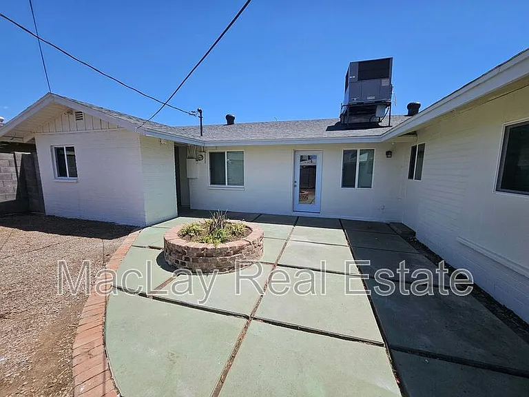 524 W 3rd Pl — Photo 19