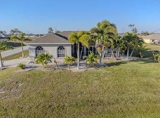 437 NW 14th Ter, Cape Coral, FL 33993