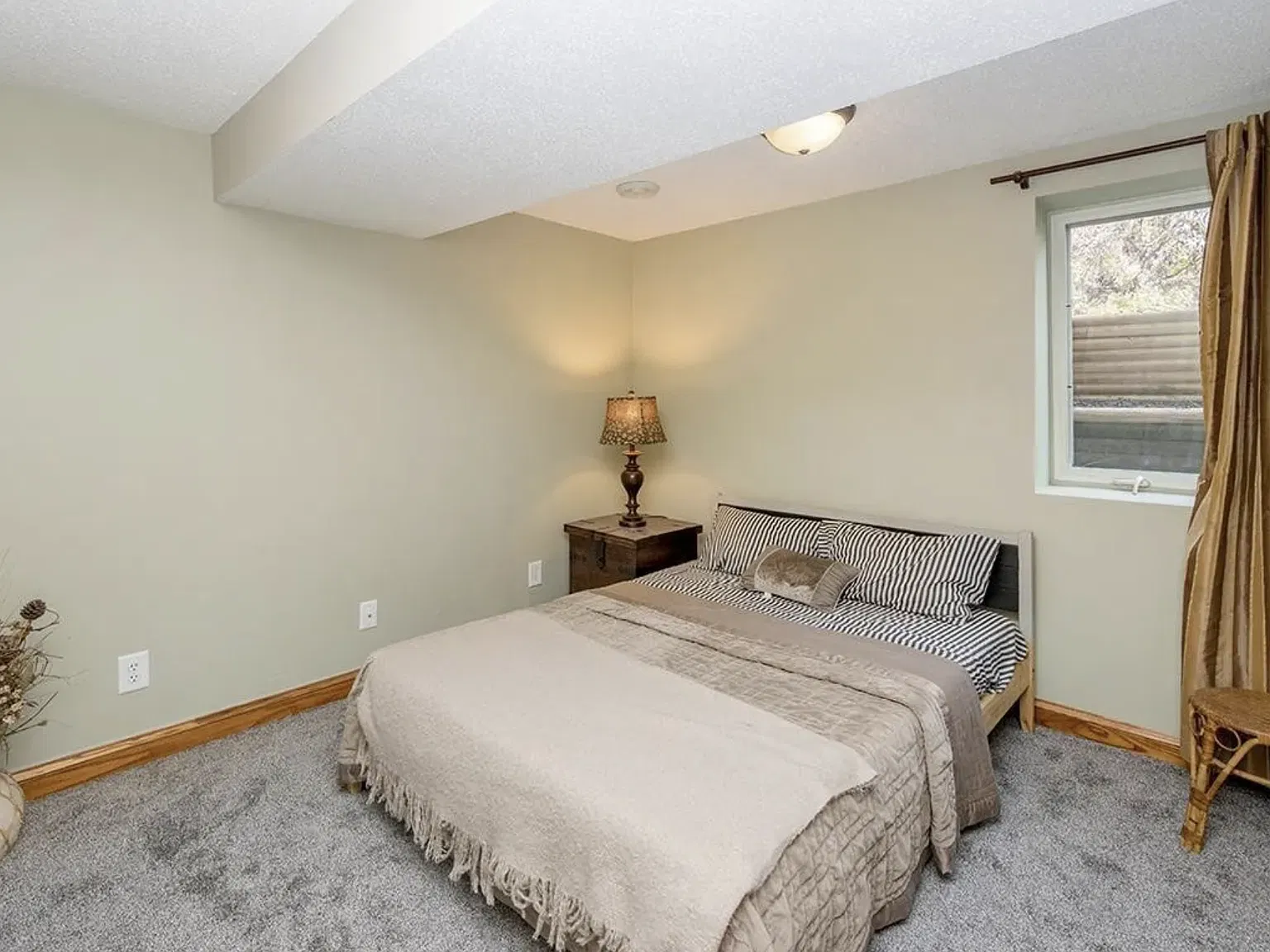 4 bed, 1764 sqft, $2,800 — Photo 4