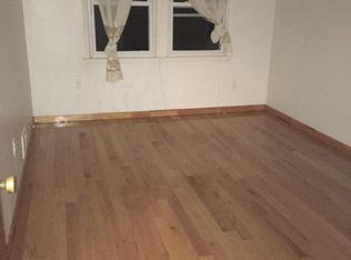 22330 56th Rd, Oakland Gardens, NY 11364